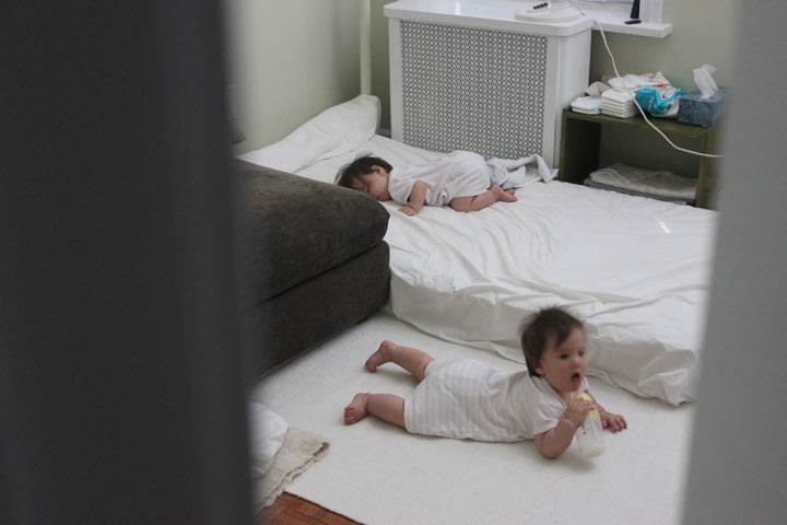 Co sleeping outlet to floor bed